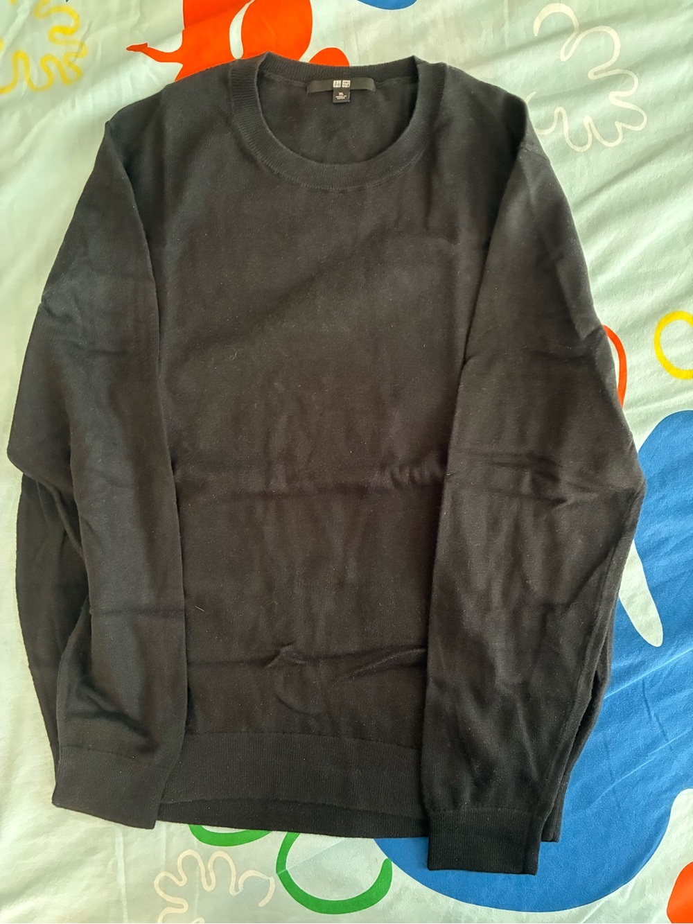 Uniqlo Women’s Black Lightweight Knit Sweater